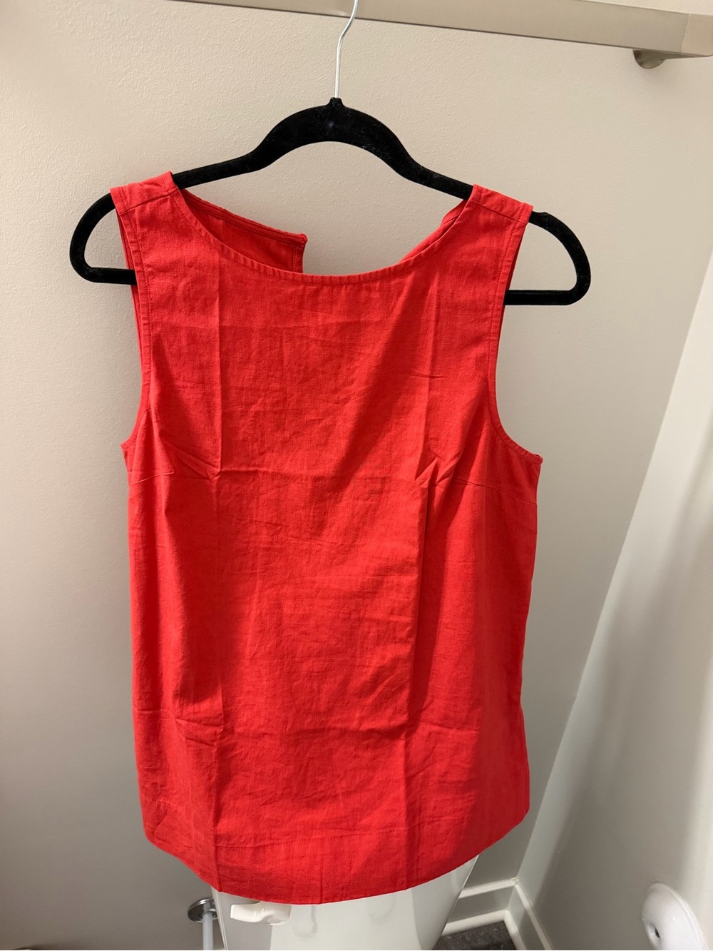 GAP Sleeveless Tank